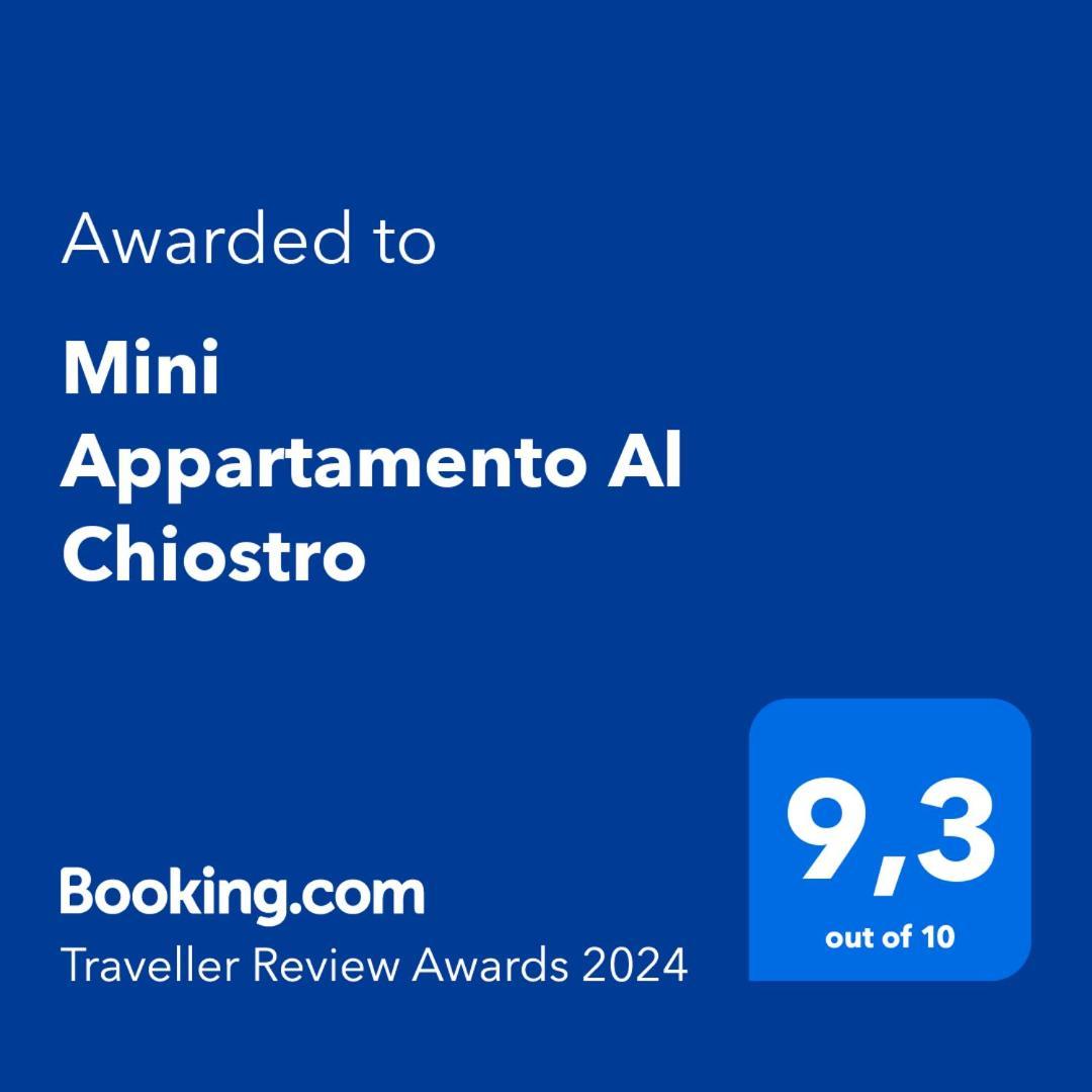Mini Appartamento Al Chiostro Naples Luaran gambar